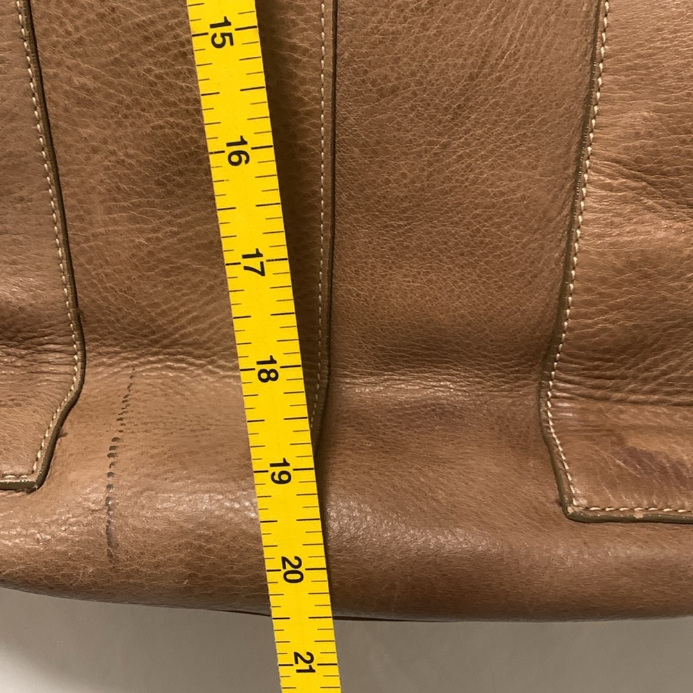 EUC Sundance Chic Tan Leather Shoulder Bag - Picture 5 of 15